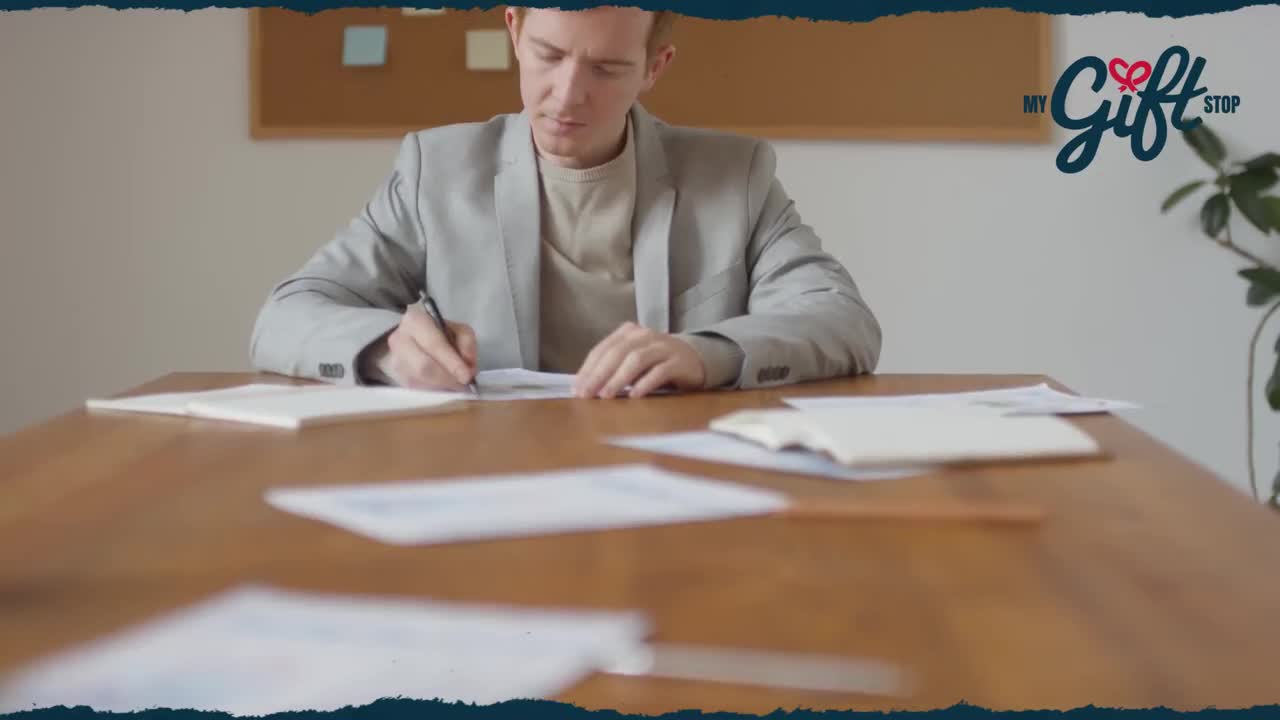 Lamy L68PBKF Studio Fountain Pen, Piano Black, Fine video poster