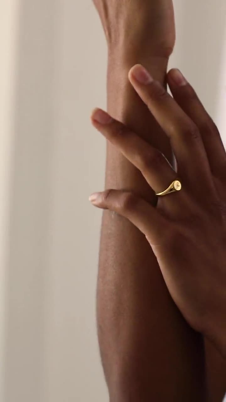 【Grace Personalized】RIXIEリング Custom Oval Signet Ring by Gracepersonalized – Engraved