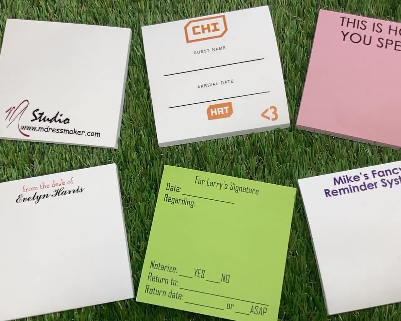 Post it notes with names new arrivals