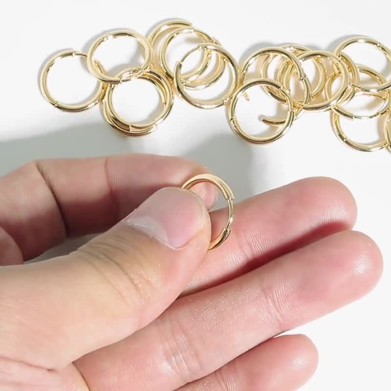 Hoop Earring Clasp - Brass Circle Earrings - 18k Real White Gold Plate –  DOMEDBAZAAR
