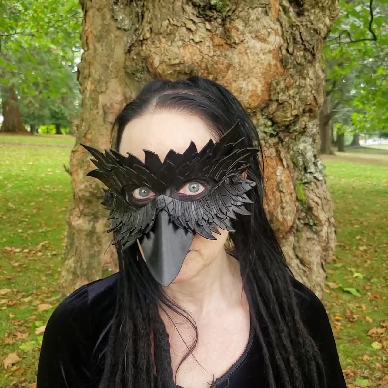 how to make a raven mask