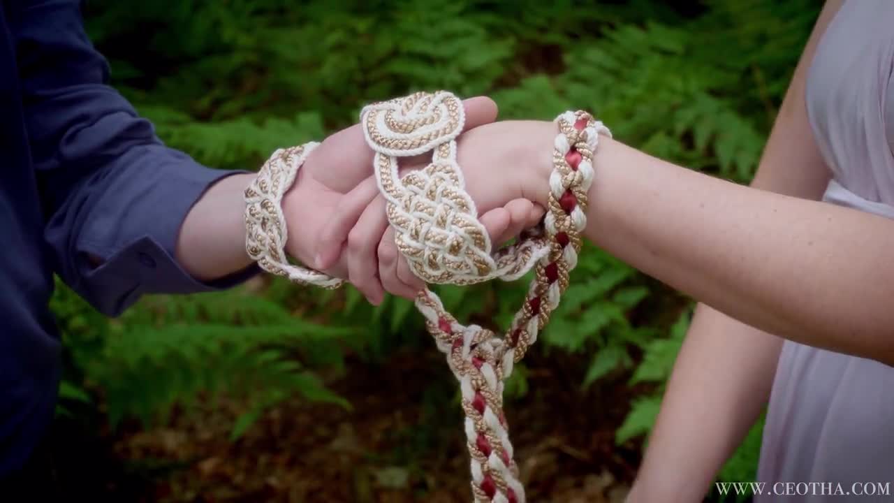 Handfasting Cord Infinity Tie Treasure Knot With Cotton and Lace Celtic  Knot Wedding Rope in Earthy Shades of Green and Cream 