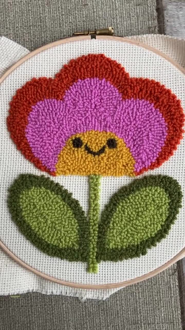 Cómo bordar flores con aguja mágica  Embroidery flowers Punch Needle 