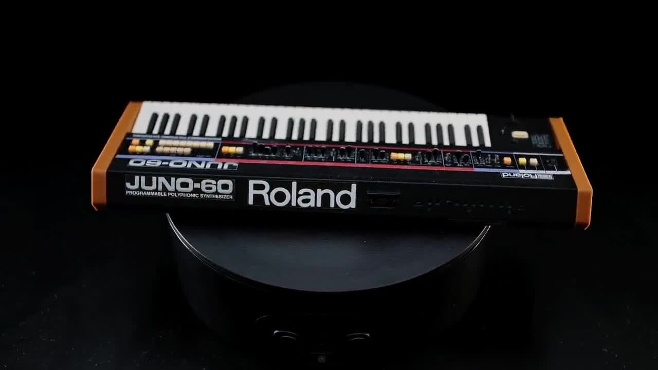 Miniature Roland JUNO60 Synthesizer: 1/6 Scale Collectible With