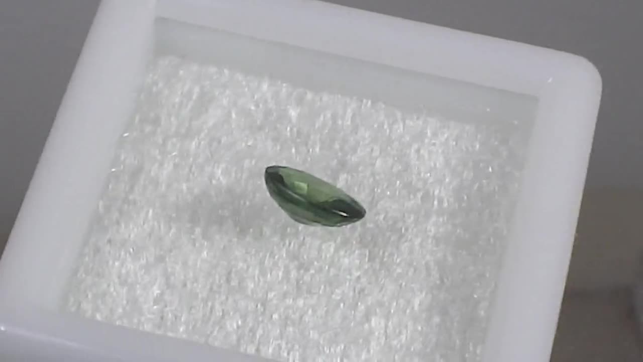 RARE !! SAPHIR BLEU VERT D'AUSTRALIE : 6 mm x 4.3 mm ★★ p192.135t