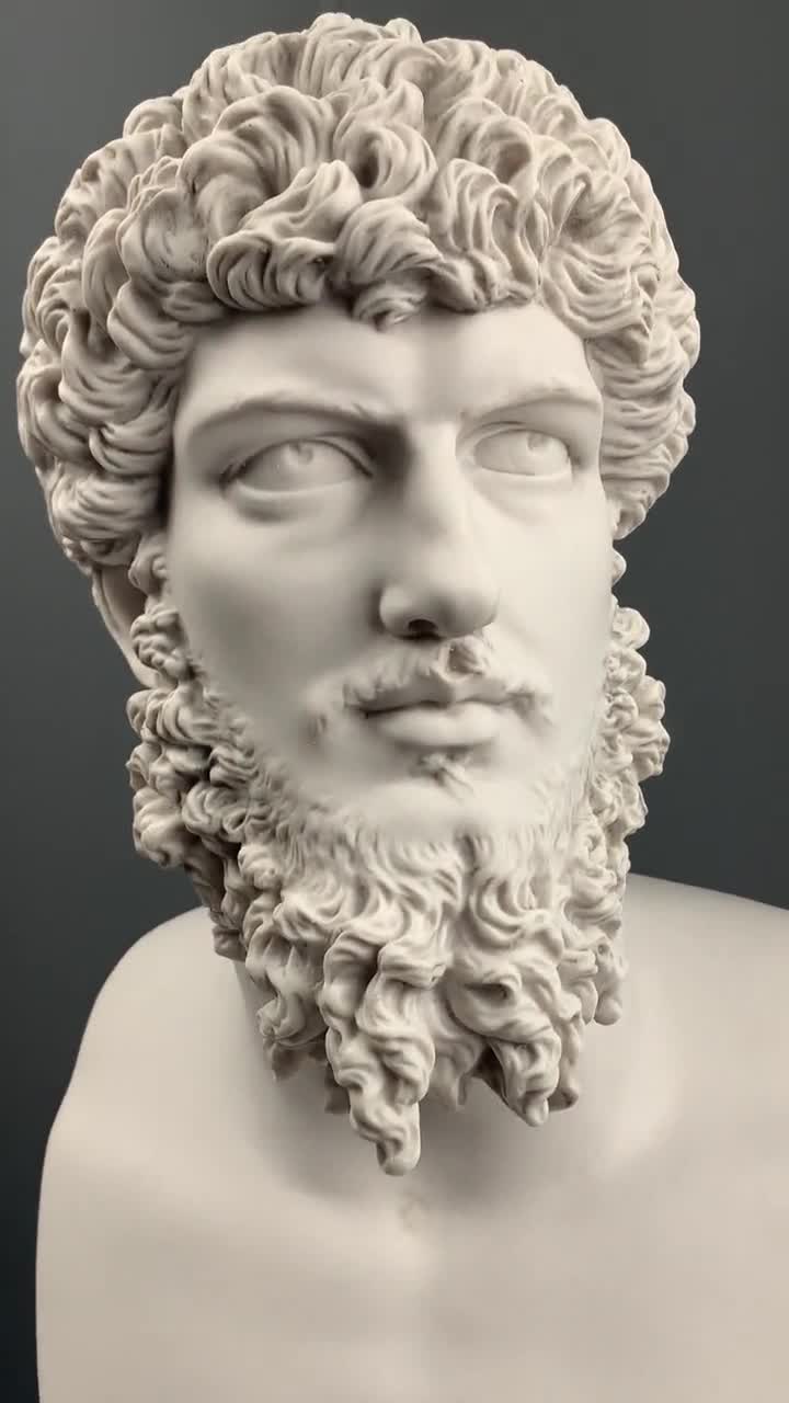 白い彫刻顔レリーフ(ルキウス・ウェルス帝) 大きめの装飾品 白い彫刻顔レリーフ(ルキウス・ウェルス帝) 大きめの装飾品