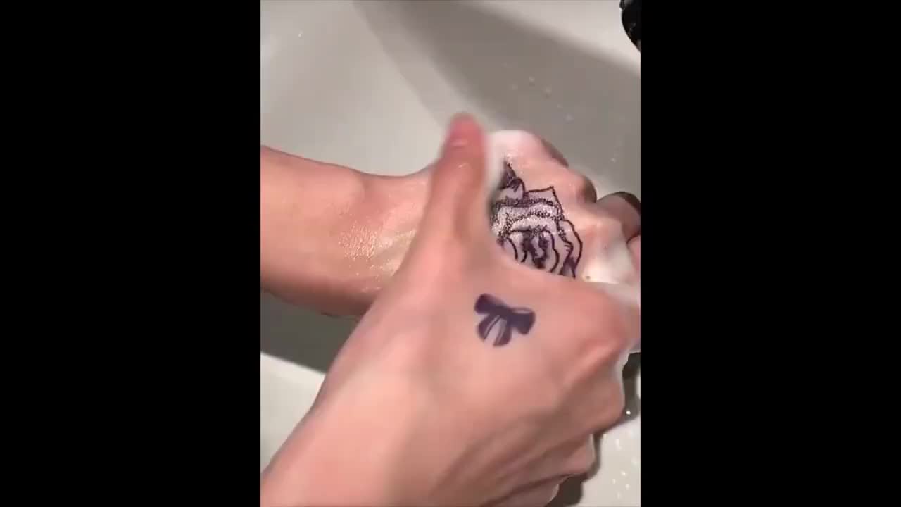 King queen tatooes on fingers｜TikTok Search