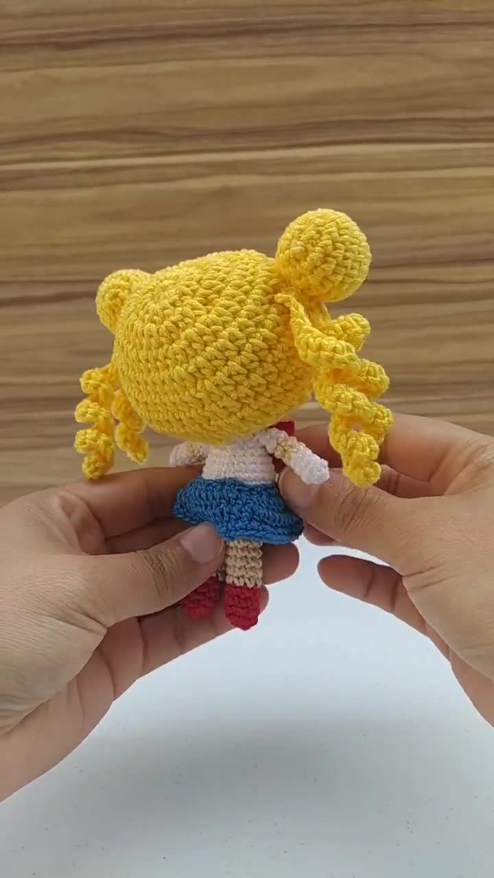セーラームーンのかぎ針編みパターン、セーラームーン人形の編みぐるみ