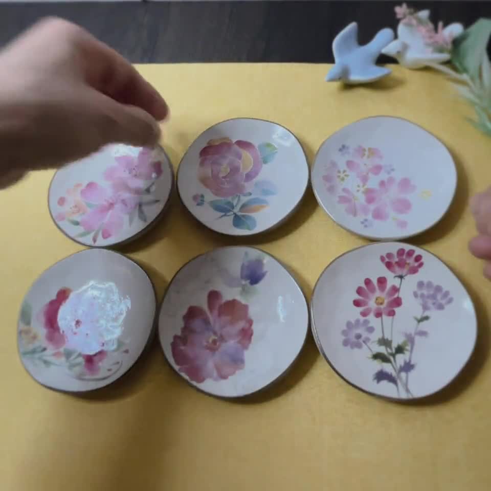 3.5インチ ミニ花柄プレート｜日本の美濃焼陶器 つけだれ皿、指輪皿