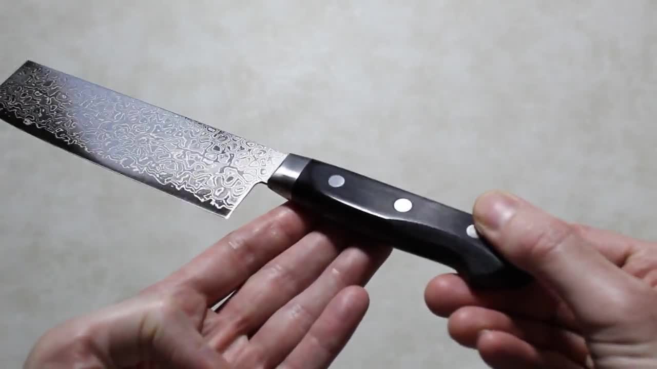 CUCHILLO JAPONES SANTOKU DAMASCO 45 CAPAS Y HOJA MARTILLADA