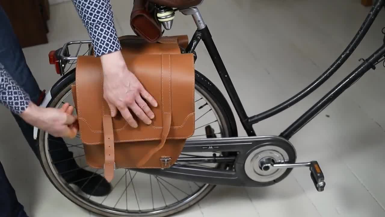 CLASSIC RIDE Leather bicycle panniers, gifts for cyclists, water-repellent  leather, hand-crafted