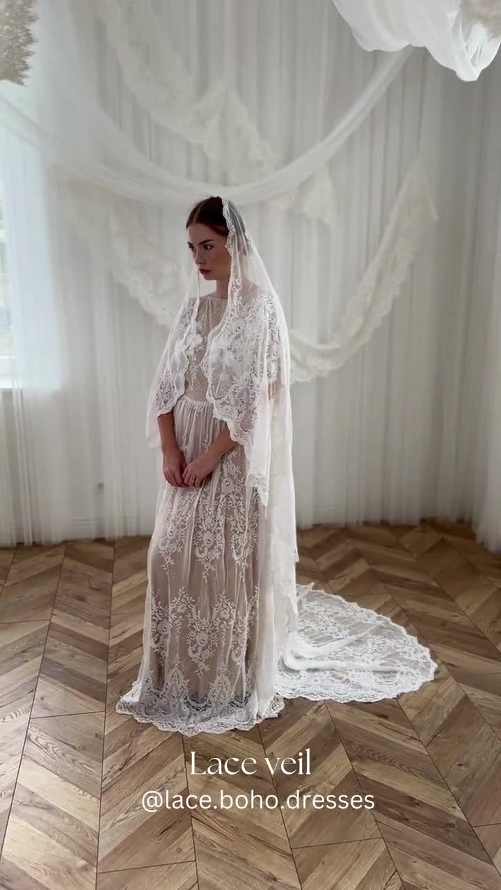 Lace bridal veil, wedding veil, romantic wedding veil