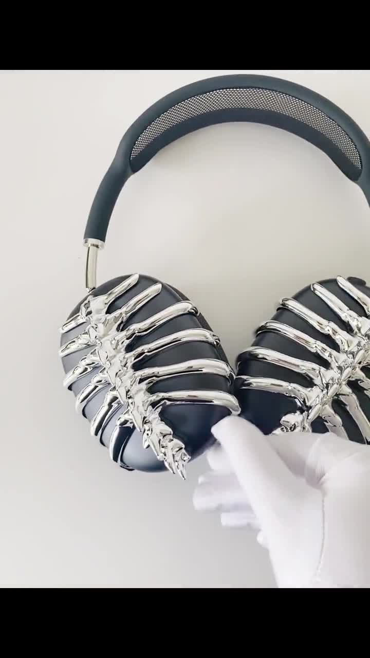 The Spine AirPods Max Cover - The First Chrome Case Brand