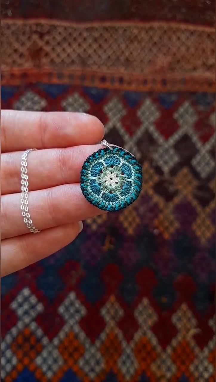 Micro Crochet Jewelry and Tutorials by SteffiGlaves / The Beading Gem