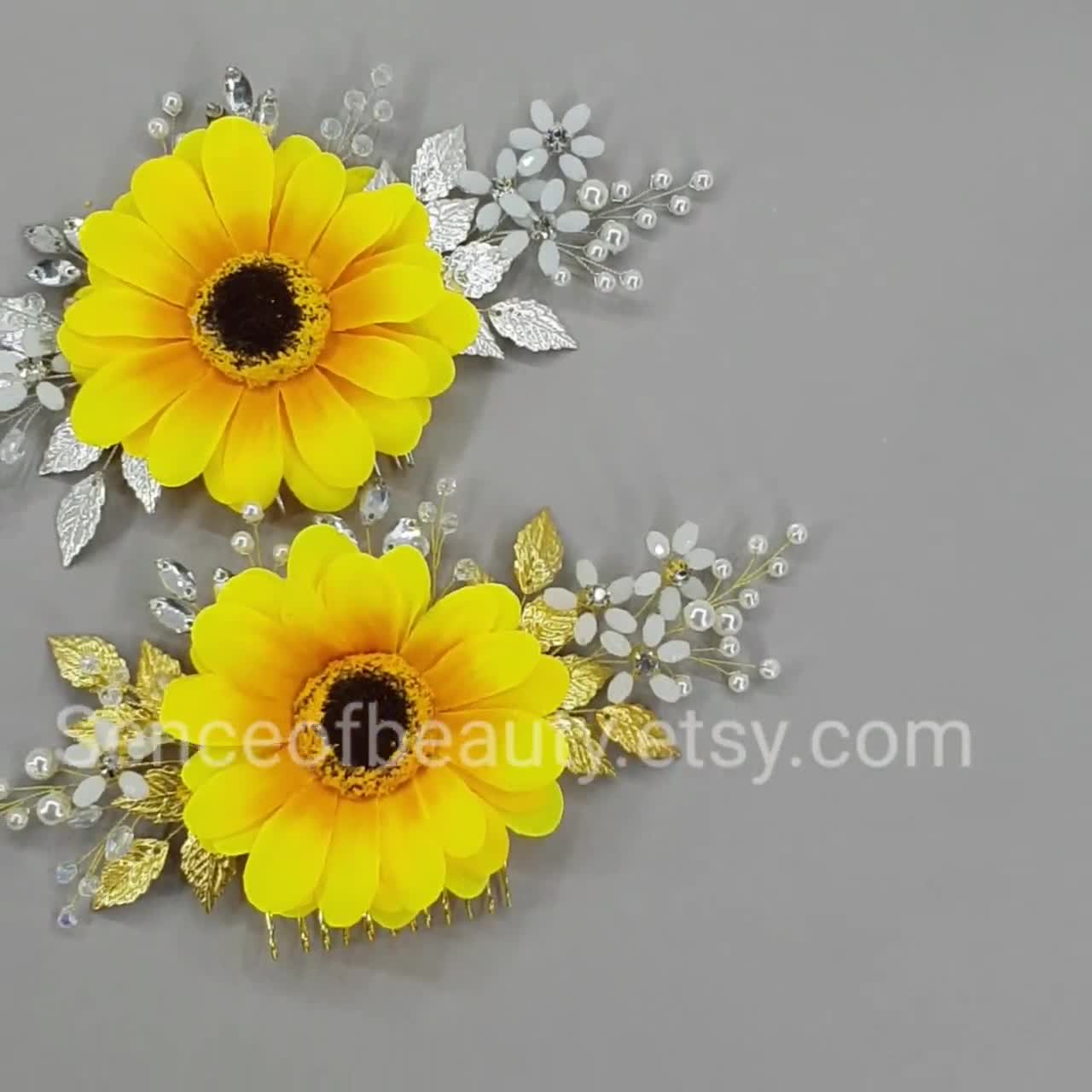 Sunflower hair accessory Sunflower hair piece Sunflower wedding clip Fall floral hairpiece Fall wedding Yellow bridal headpiece