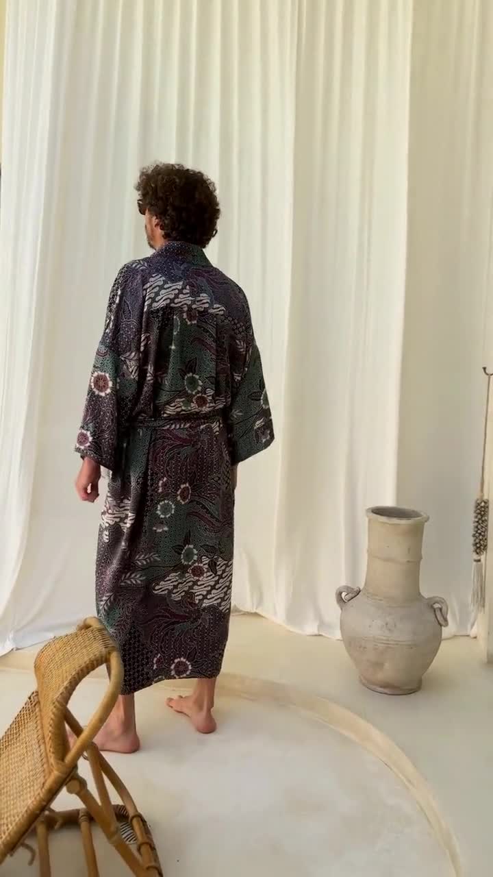 BALI LOVE STORY Silk Kimono Robe for Man I Anniversary Gift for Husband –  1000welcomes