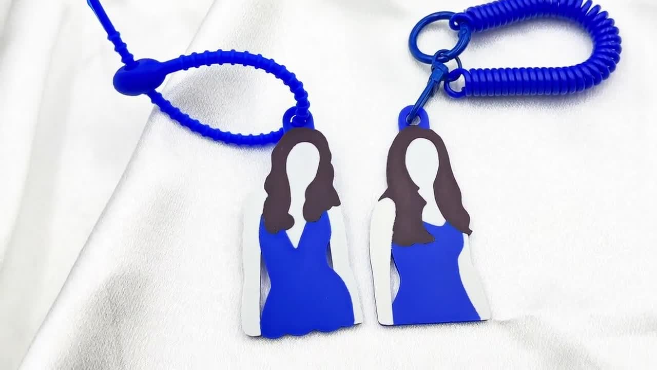 Twilight New Moon Portachiavi In Plastica Ufficiale - Love Triangle - Con Personaggi Bella Ed Edward - 2