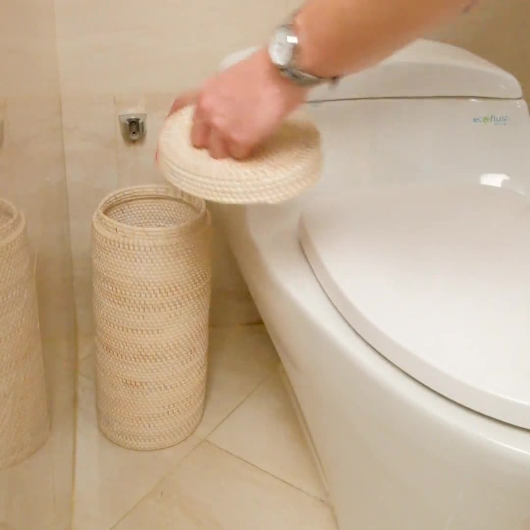 Porta fazzoletti / Porta WC / Porta carta igienica / Porta WC in rattan /  Porta WC bianco / Porta rotolo cilindro in rattan -  Italia