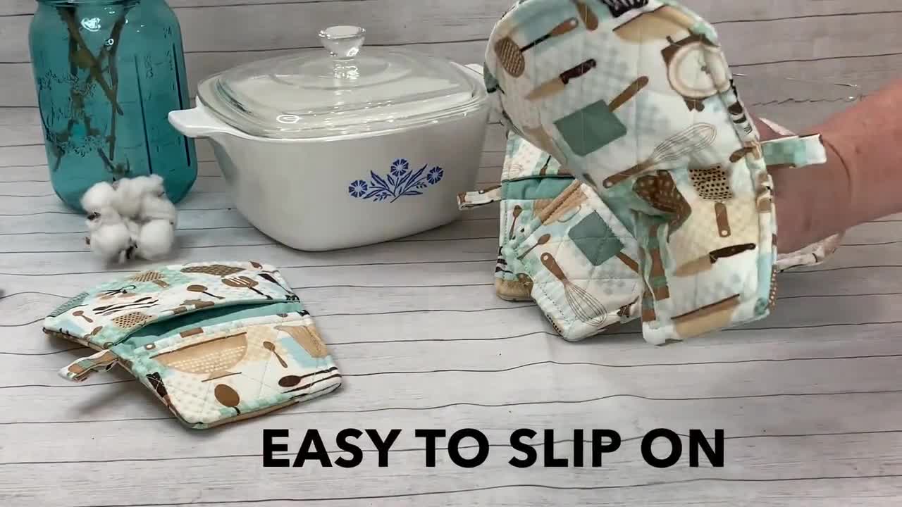 https://v.etsystatic.com/video/upload/q_auto/Teal_kitchen_Mini_Oven_Mitts_f1ilab.jpg