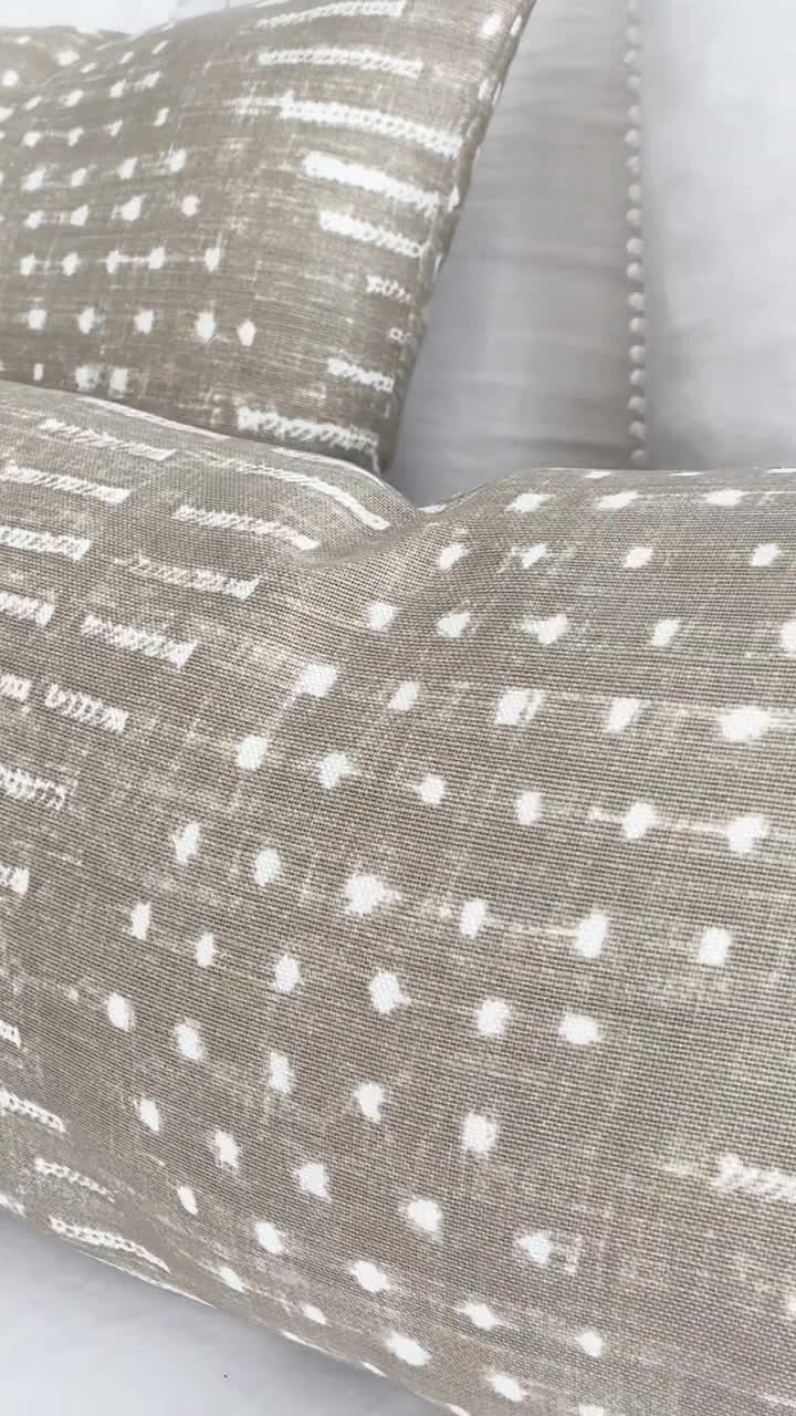 https://v.etsystatic.com/video/upload/q_auto/Thibaut-Anna-French-Mali-Flax-Beige-AF78718-Designer-Throw-Pillow-Cover-Video_xer7qj.jpg