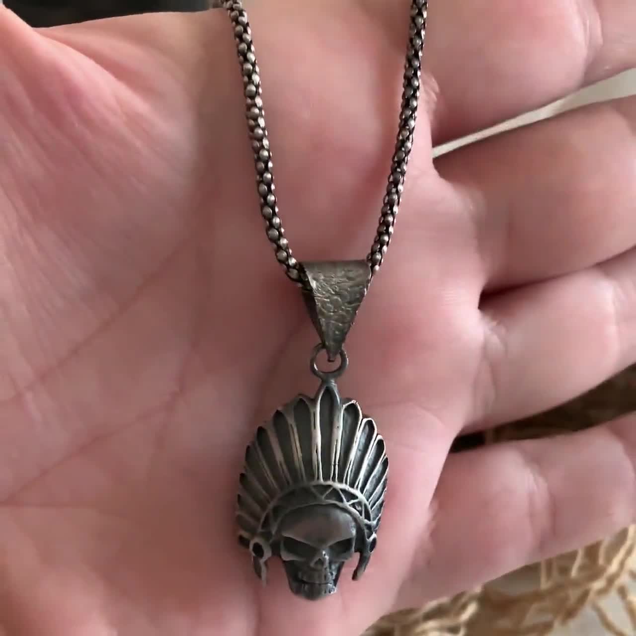 Collana Uomo Indiano D'America - Ciondolo Capo Tribù Con Copricapo - Catena 60 Cm (23,6 Pollici) - Acciaio Inossidabile - Gioiello Etnico Punk