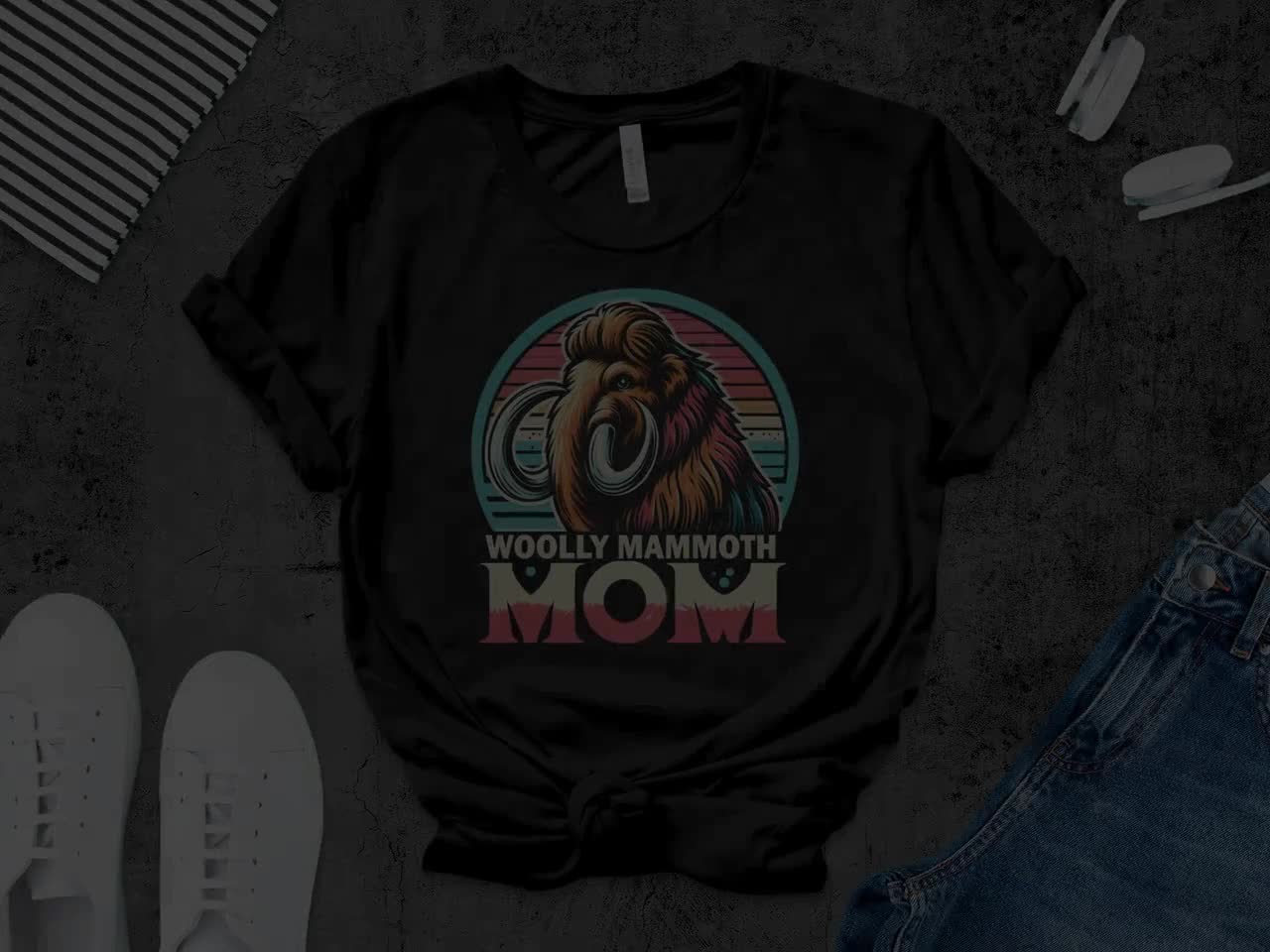 Woolly Mammoth MOM T-shirt, Vintage Style Graphic Tee, Fun Retro Animal  Shirt, Cool Unisex T-shirt, Gift for Mom, Mothers Day Shirt - Etsy