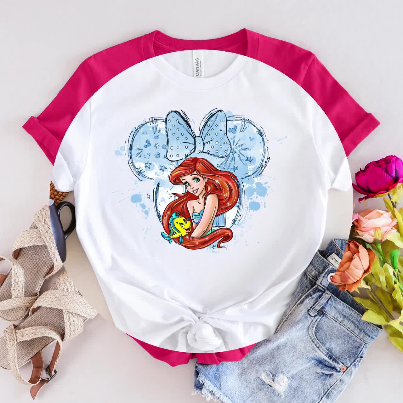 Camiseta de la Princesa Ariel de Disney, Camiseta de Vacaciones de Disney, Camiseta de Niña de Disney, Camiseta a Juego de Disney, Regalo Divertido de Princesa, Camiseta de Cumpleaños de Princesa video poster