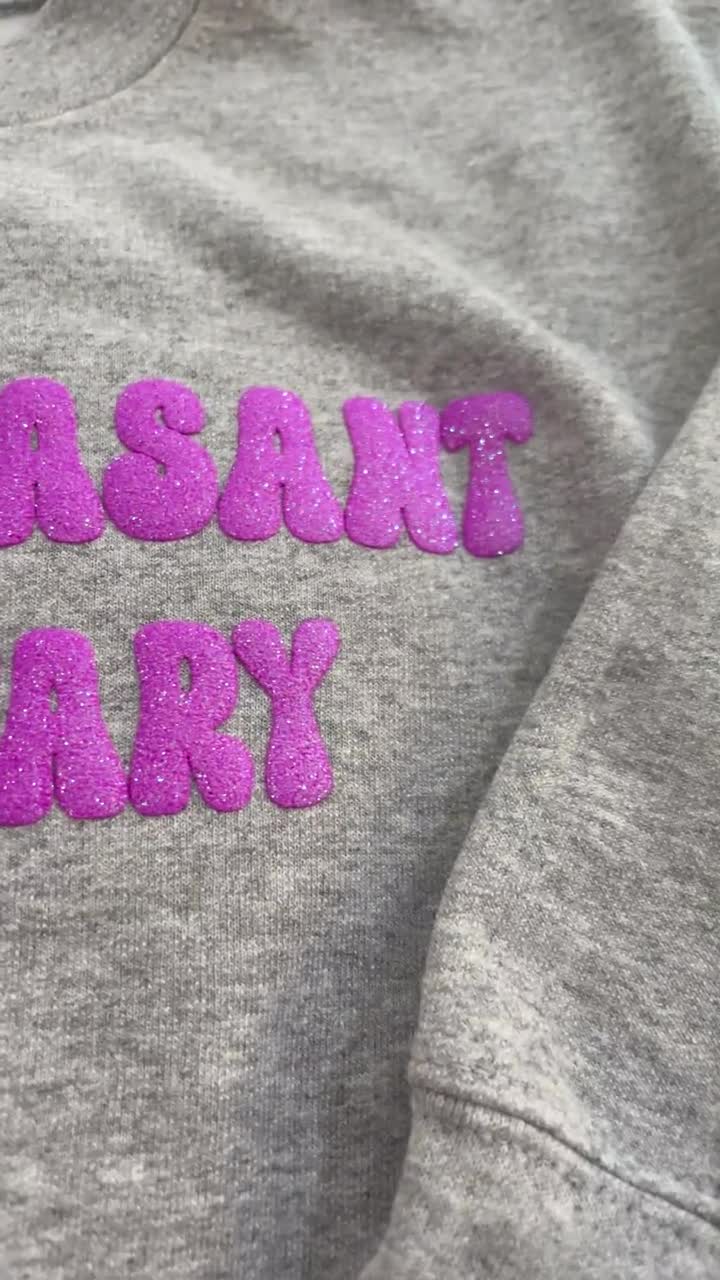 T-shirt, sweat-shirt ou sweat-shirt pour enfant personnalisé imprimé soufflé avec nom ou mot(s) personnalisé(s) video poster