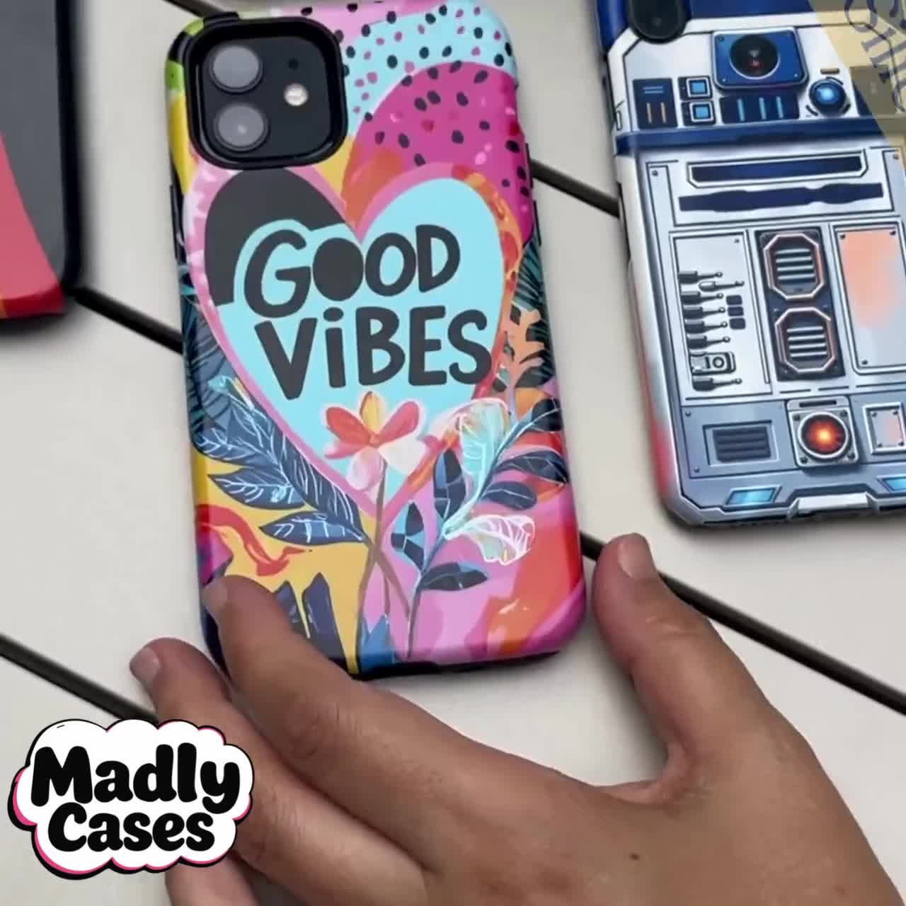 iPhone 17 Retro Gaming Case – Personalized Classic Console Controller Design – MagSafe Option Available iPhone 17 16 15 14 13 pro max video poster