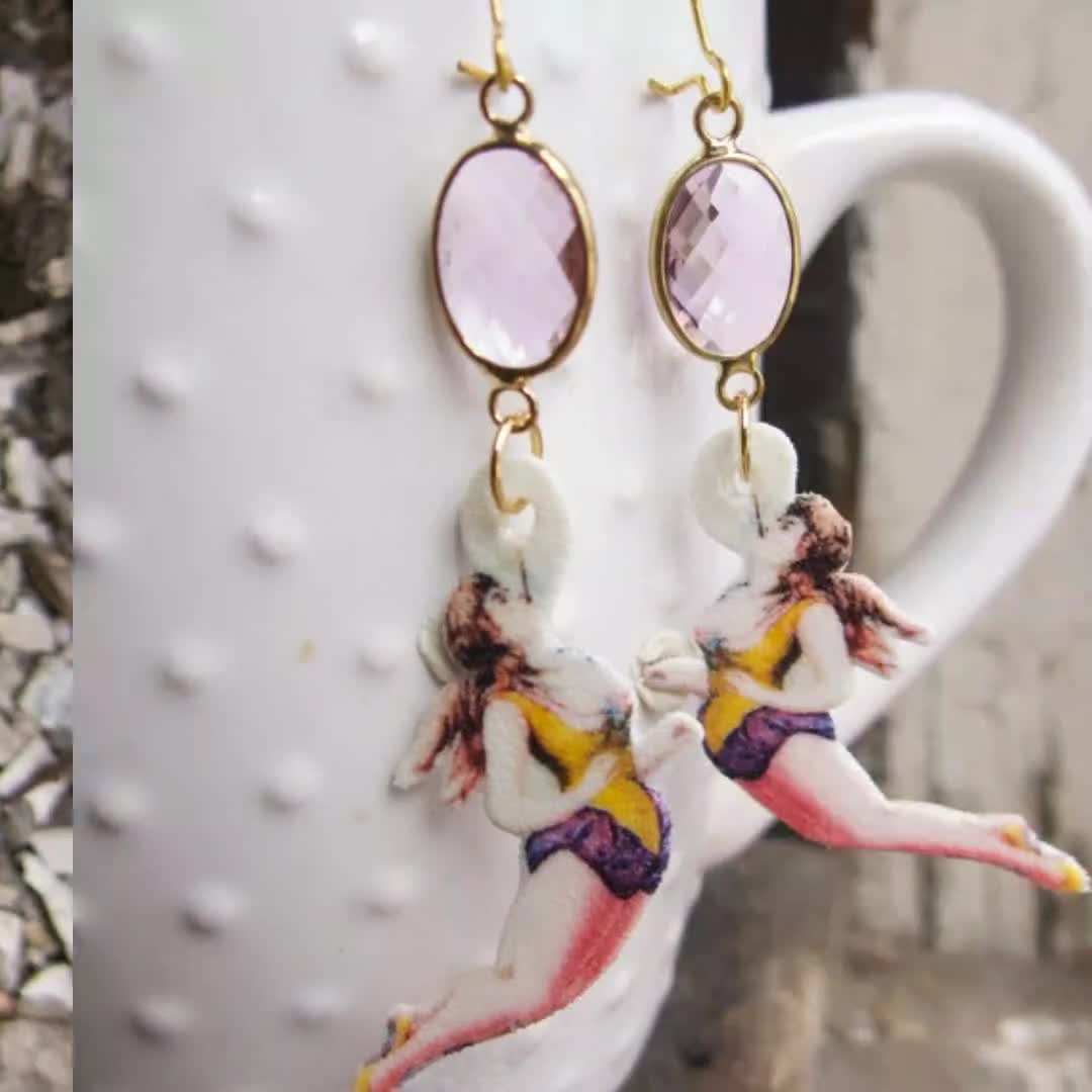 Orecchini Pendenti DUOWEI Con Gnomo Rock - Acrilico Colorato - Design Unico A Forma Di Chitarra Per Amanti Della Musica