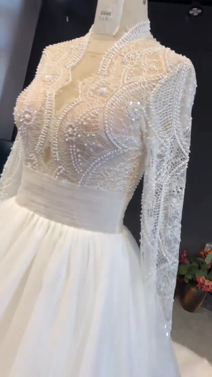 Grace Kelly's elegant wedding dresses of civil ceremony and religious  ceremony on April 1956 - ELEGANCEPEDIA