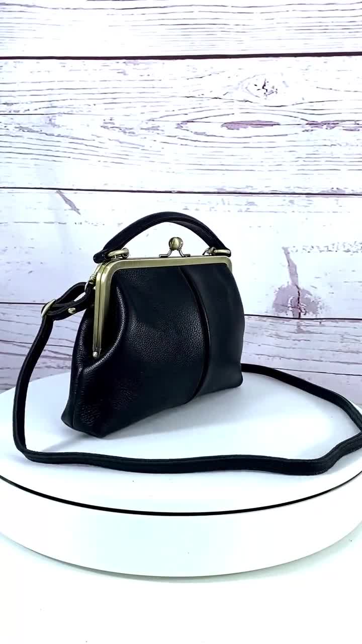 Pin by Lori Benjamin on It's In The Bag!!!!  Cheap louis vuitton bags,  Designer handbags on sale, Handbags on sale