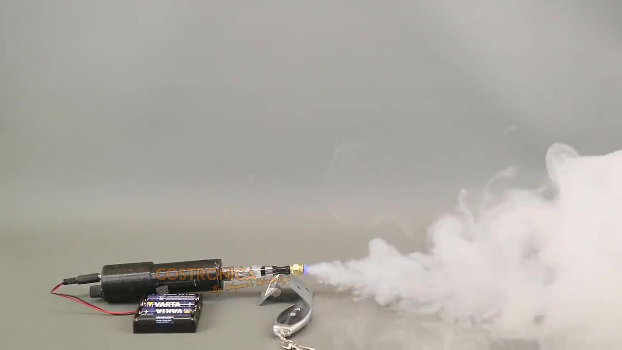 Mini Machine à fumée Série 1 avec télecommande