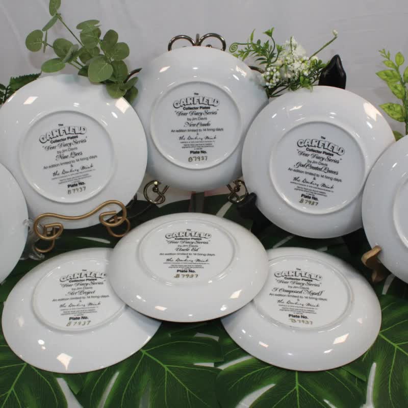Vintage Garfield Decorative Plate Set, 8 Piece Collector's Edition