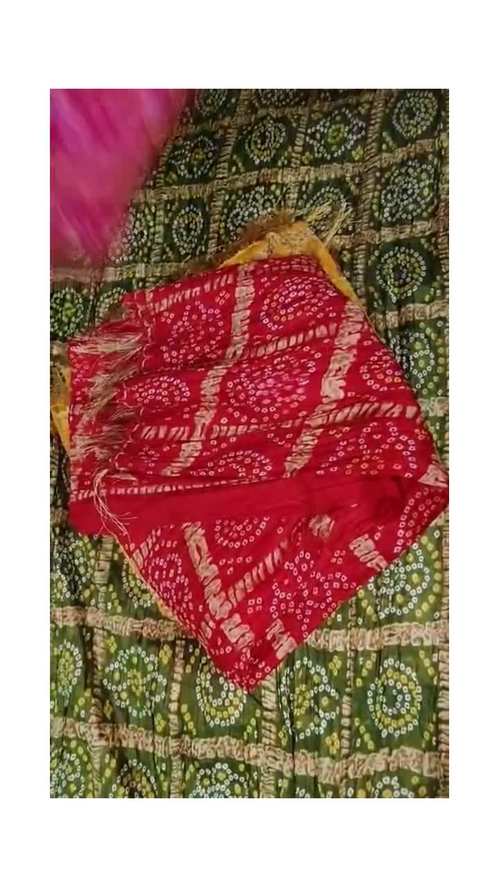 Jaipuri Silk Bandhej Dupatta – Traditional Bandhani Chinon Scarf, Indian Wedding Shawl, Bridesmaid Gift, Soft Party Wear Wrap, Wholesale Lot video poster