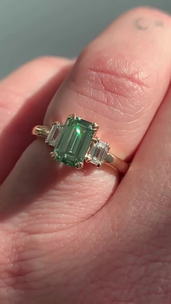 Green Emerald Moissanite Diamond Ring Three Stone Diamond Engagement Ring Yellow Gold Double Prong Women's Wear Personalized Gift For Her video poster