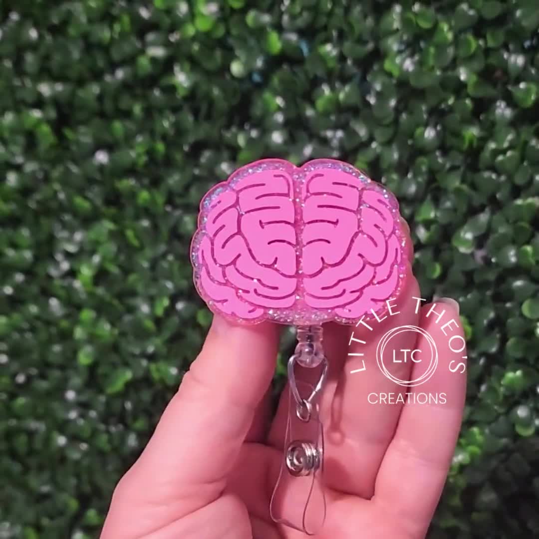 Portatarjetas de identificación Brain Badge Reel: Clip acrílico retráctil para identificación para enfermeras de neurología video poster