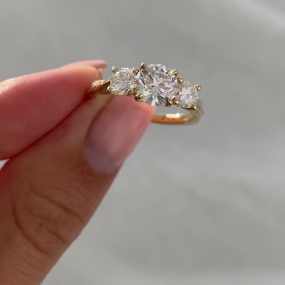 【20-29】ダイヤモンド　リング　D0.3ct ダイヤモンド K18リング(計0.3カラット/テーパーバケット/4月