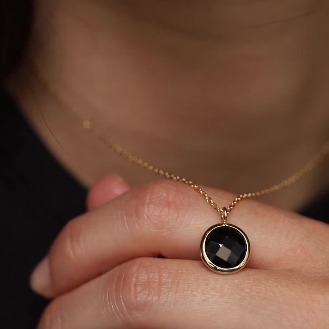 Vintage 14k yellow gold dainty black onyx fashion bead necklace size 15.5in