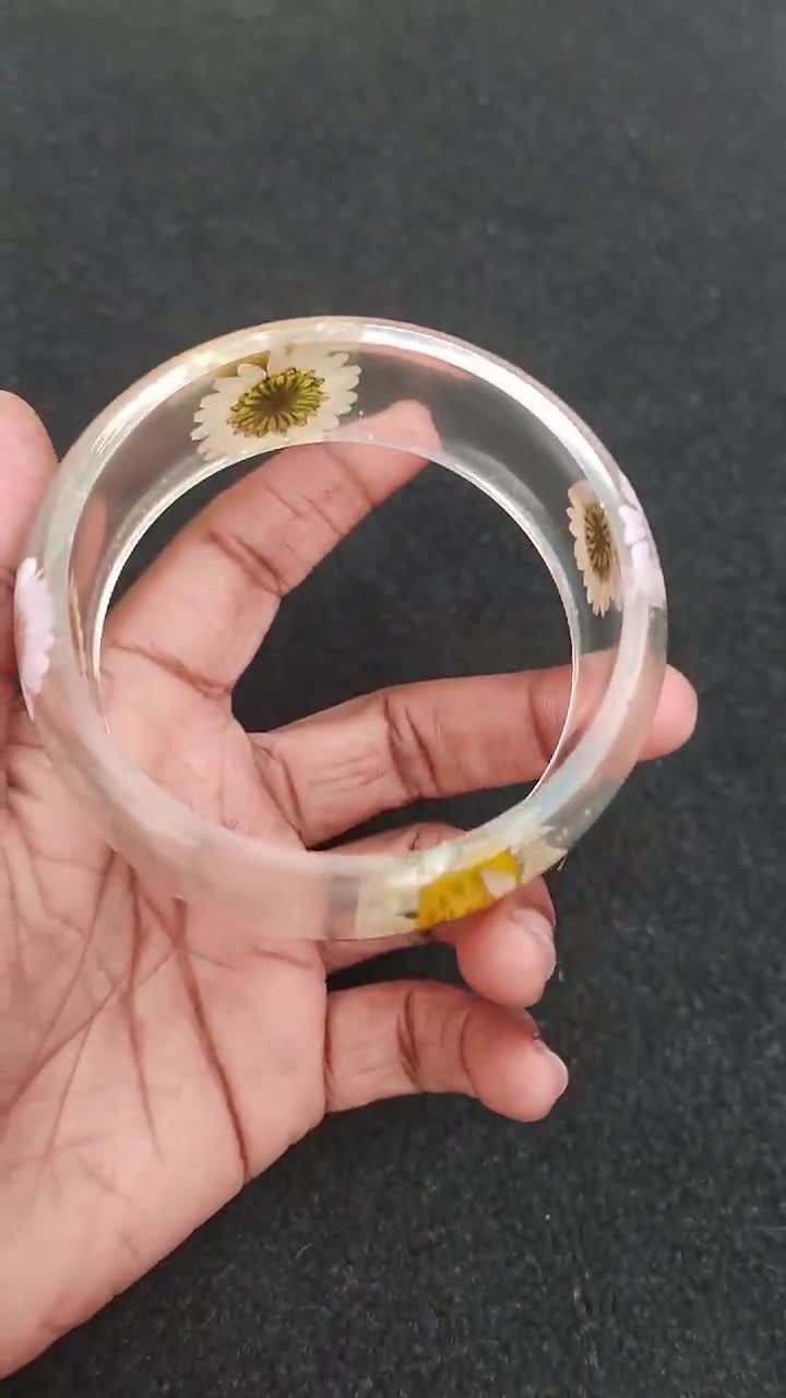 ハンドメイド押し花樹脂バングルブレスレット、ボタニカルジュエリー