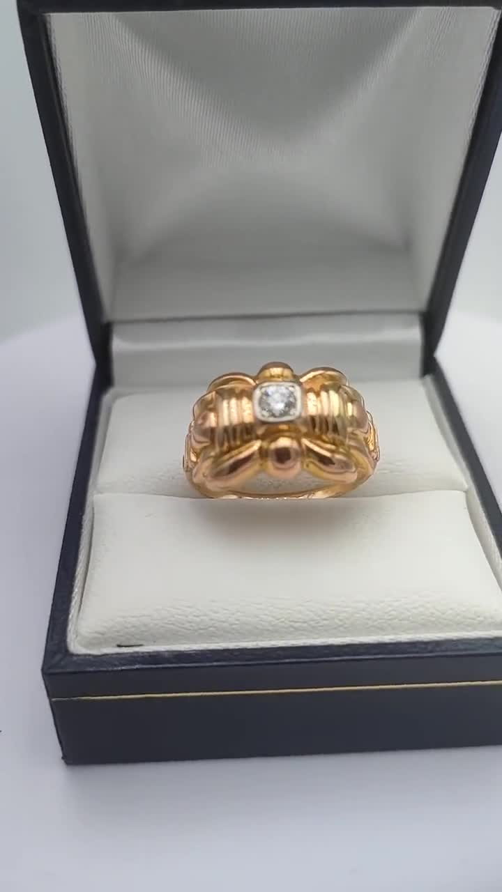 Art deco French 18K gold tank ring with diamond Ca 1940