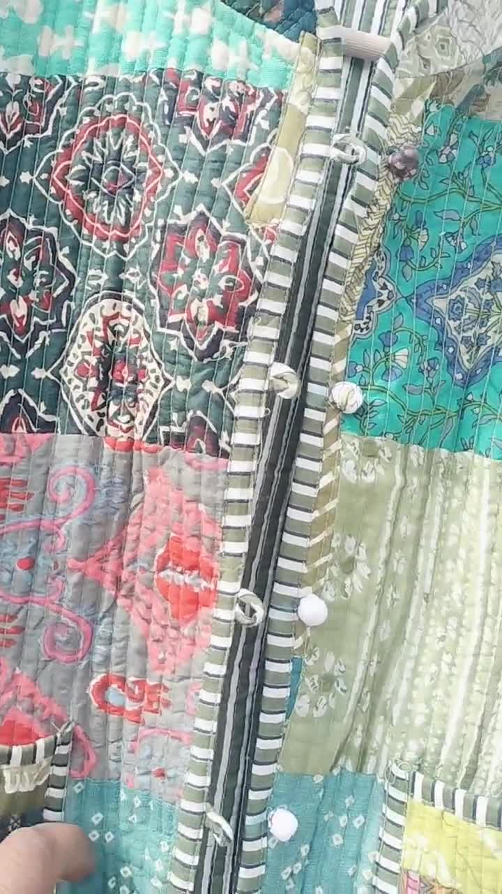 Giacca Trapunta Indiana Kantha Verde Stampa Animalier - Fatta A Mano - Media Lunghezza Inverno