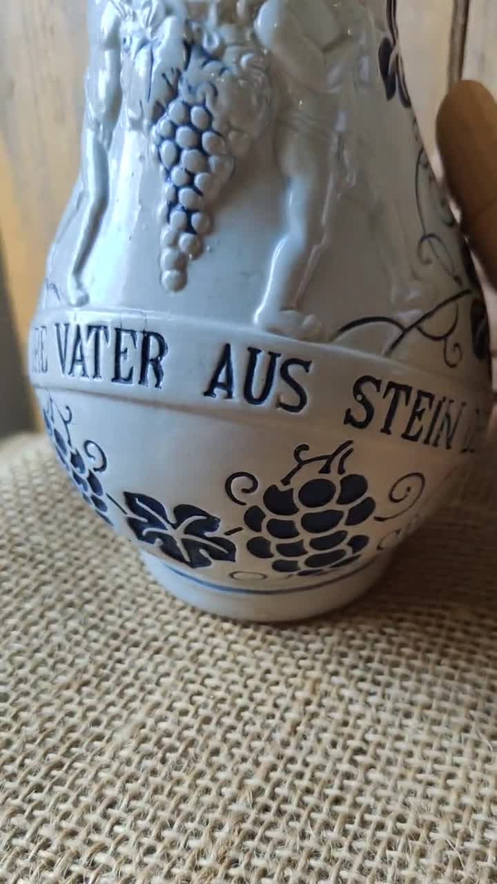 ヴィンテージドイツ製ストーンウェアワインジョッキ：AG Wick Werke