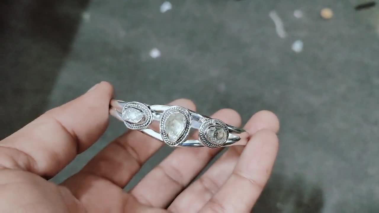 手作りのハーキマーダイヤモンドバングル：スターリングシルバーの宝石