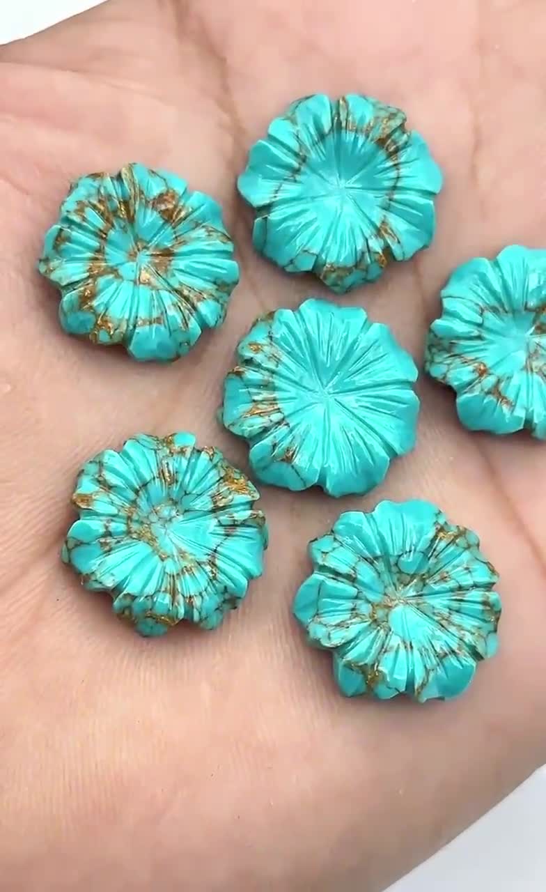 AAA銅ターコイズフラワーシェイプ彫刻、ジュエリー製作用