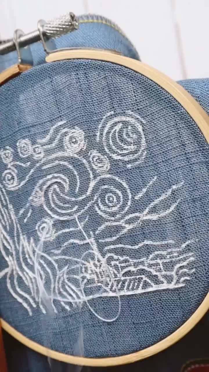 エレガントな花の刺繍パターン、美しいサテンステッチデザイン