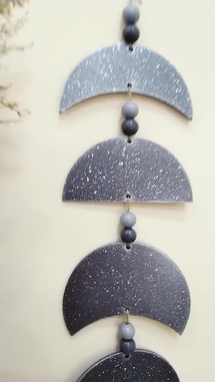 Decorazione Murale Fasi Lunari Boho 2 Pezzi In Legno E Metallo Dorato – Ghirlanda Luna Con Catene – Ideale Per Soggiorno E Camera