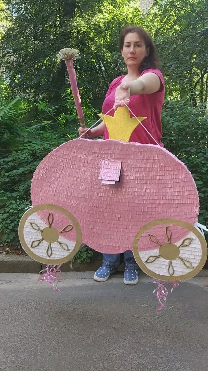 Princess Carriage Pink Pinata Little Royal Party Decoration Pink Table  Centerpiece for Girls Birthday Party Large Pinatas for Kids Birthday -   Finland