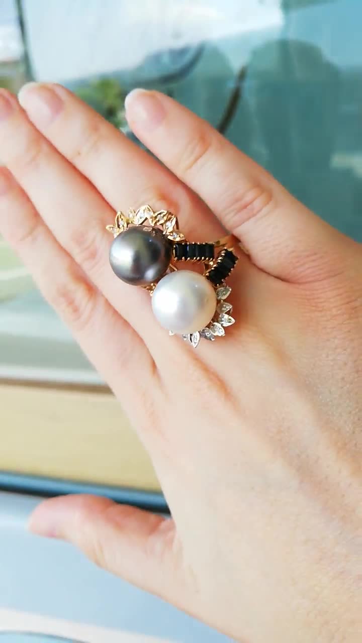 Big White and Grey Pearls Diamonds Sapphires, 14Kt White, Rose, Yellow Gold Ring video poster