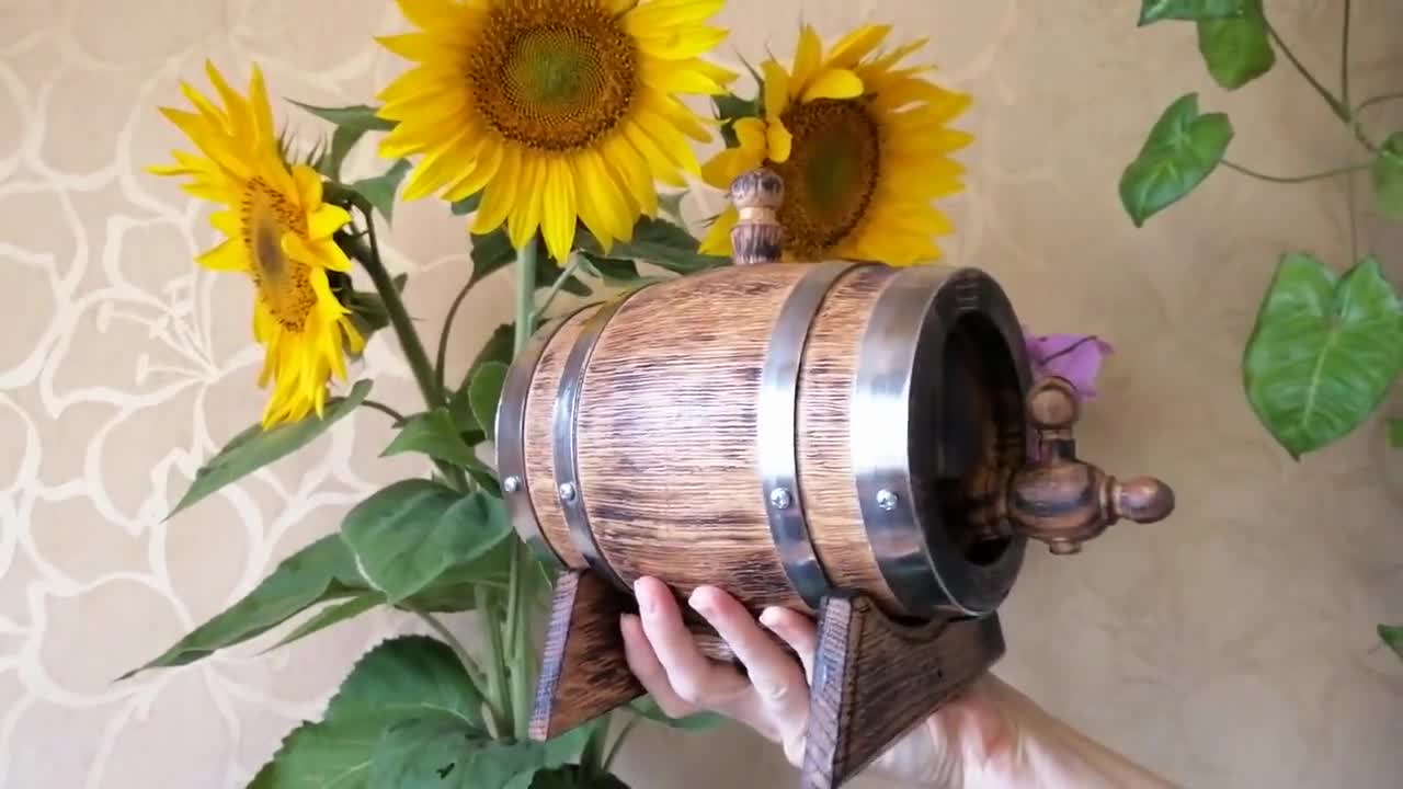 Handmade Vintage Oak Whiskey Barrel Table At ₹ 10500/piece